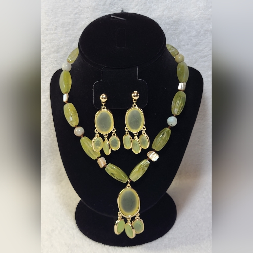 CATO Olive Green Beaded Necklace and Dangle Earrings Set / Pierced